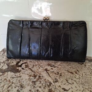 Hobo International Leather Black clutch